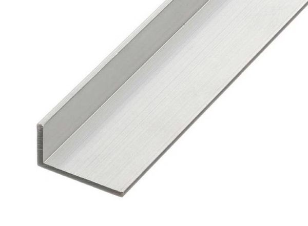 Уголок алюминиевый разносторонний 25х10х1,5 мм (R2) АН